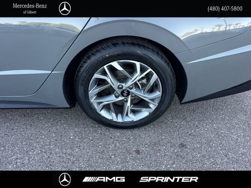Used 2023 Hyundai Sonata SEL w/ Convenience Package FWD image 5