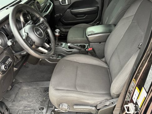 Used 2020 Jeep Wrangler Unlimited Sport image 26