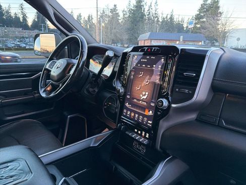 Used 2020 RAM 3500 Laramie w/ Night Edition image 20