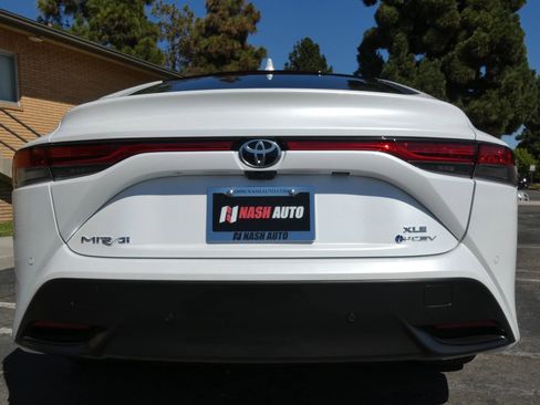 Used 2024 Toyota Mirai w/ Advanced Technology Package image 9