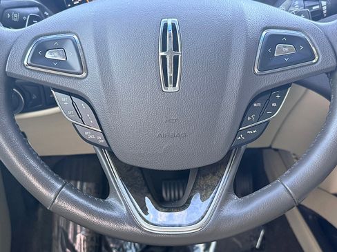 Used 2013 Lincoln MKZ AWD image 14
