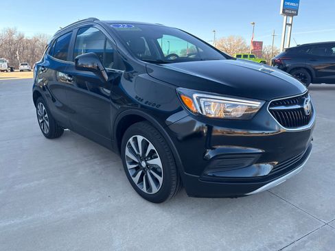 Used 2022 Buick Encore Preferred w/ Safety Package image 4