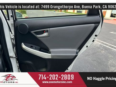 Used 2015 Toyota Prius Four FWD image 49