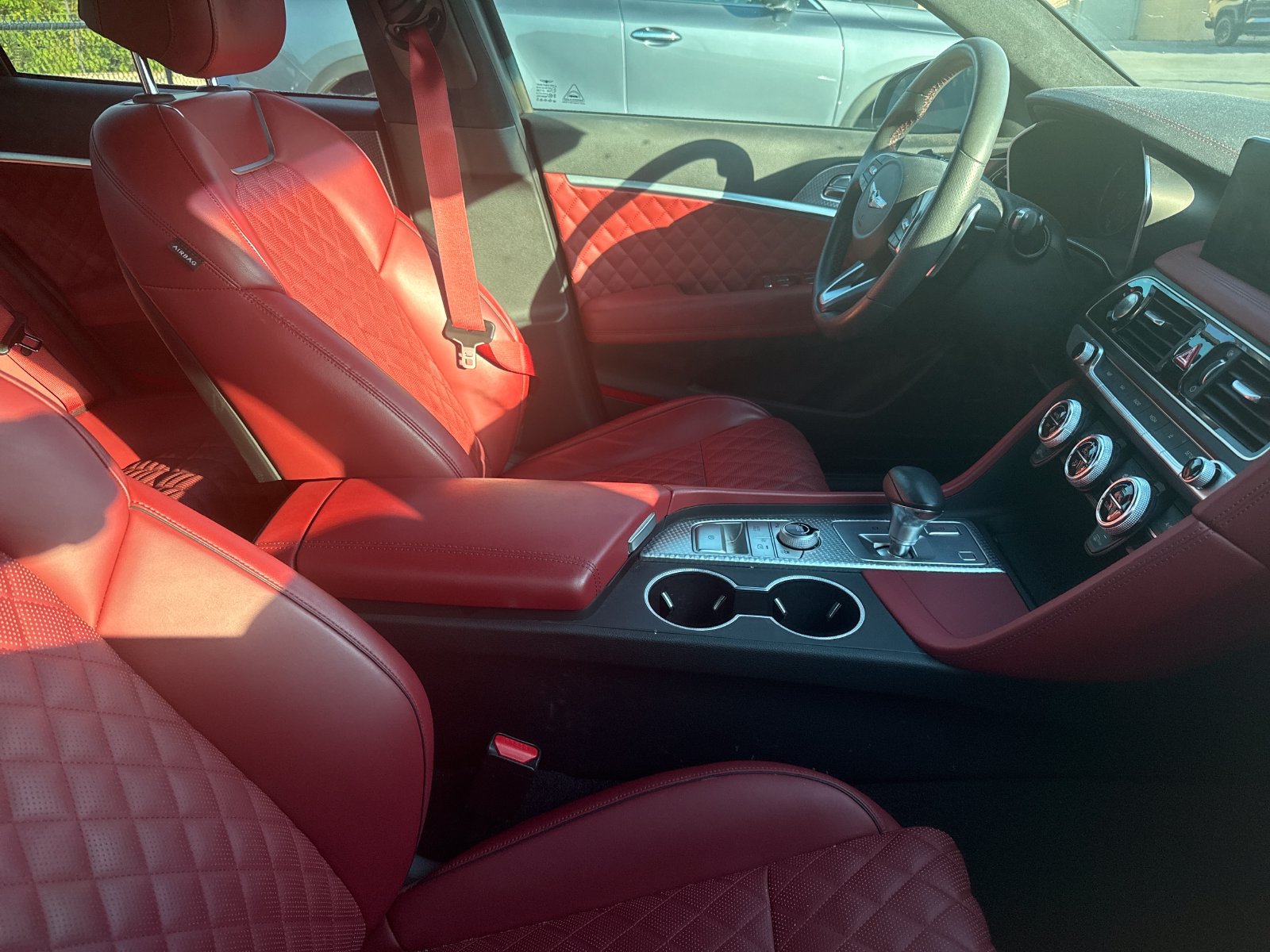 Used 2022 Genesis G70 3.3T Launch Edition RWD image 5