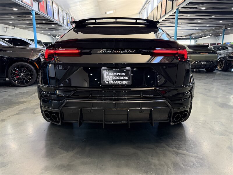 Used 2024 Lamborghini Urus S AWD/4WD image 6