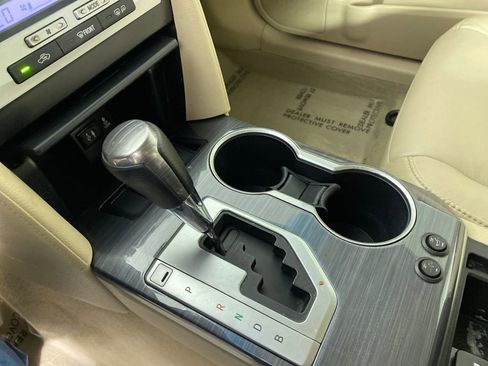 Used 2014 Toyota Camry XLE image 21