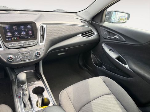 Used 2023 Chevrolet Malibu LT FWD image 12