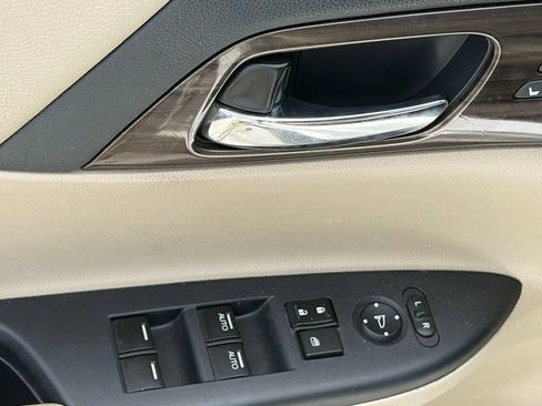 Used 2017 Honda Accord EX-L image 7