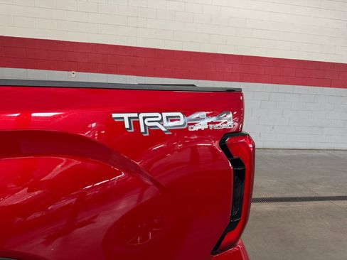 Certified 2026 Toyota Tundra SR5 w/ TRD Off-Road Package AWD/4WD image 24