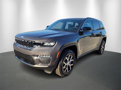 New 2025 Jeep Grand Cherokee Limited image 2