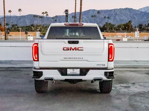 Used 2025 GMC Sierra 1500 AT4 image 7
