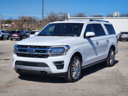 Used 2023 Ford Expedition Max Limited image 3