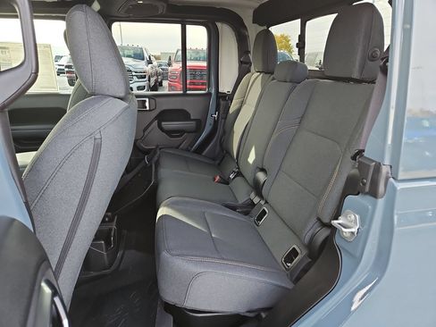 New 2026 Jeep Gladiator Sport AWD/4WD image 13