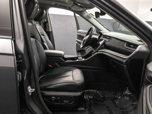 Used 2021 Jeep Grand Cherokee L Limited AWD/4WD image 40