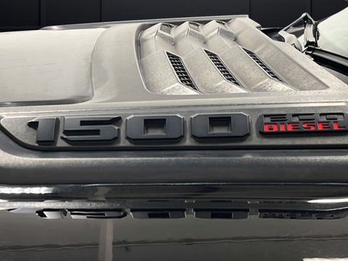 Used 2022 RAM 1500 Laramie AWD/4WD image 45