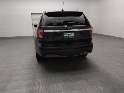 Used 2019 Ford Explorer XLT w/ Equipment Group 201A FWD image 6