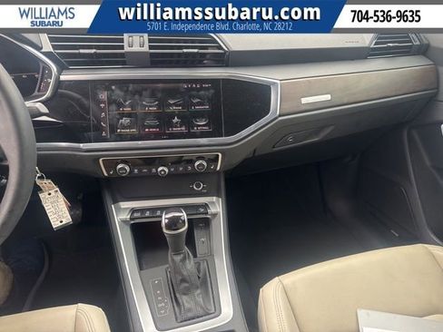 Used 2022 Audi Q3 2.0T Premium Plus image 11