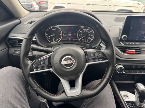 Used 2025 Nissan Altima 2.5 SR FWD image 27