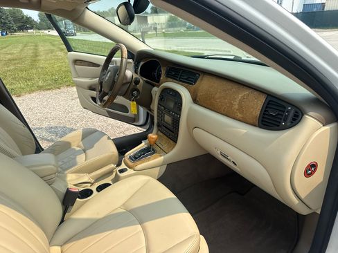 Used 2005 Jaguar X-TYPE 3.0 image 20