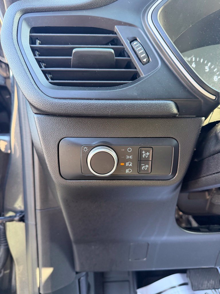 Used 2020 Ford Escape SE AWD/4WD image 11
