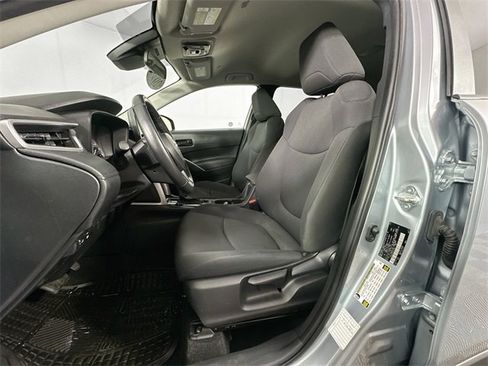 Used 2024 Toyota Corolla Cross LE image 16