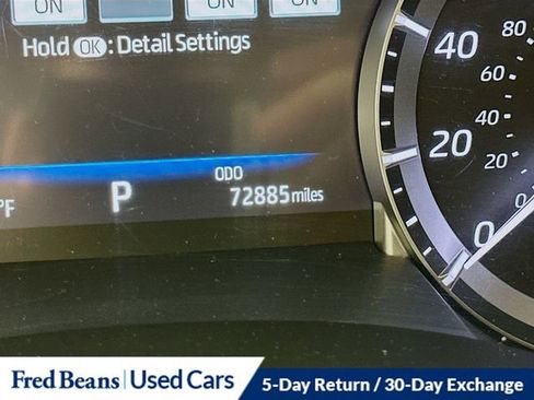 Used 2022 Toyota Highlander XLE AWD/4WD image 10