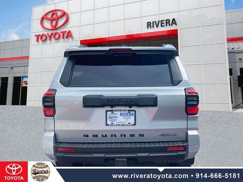 Certified 2025 Toyota 4Runner TRD Off-Road Premium w/ Tow Technology Package AWD/4WD image 8