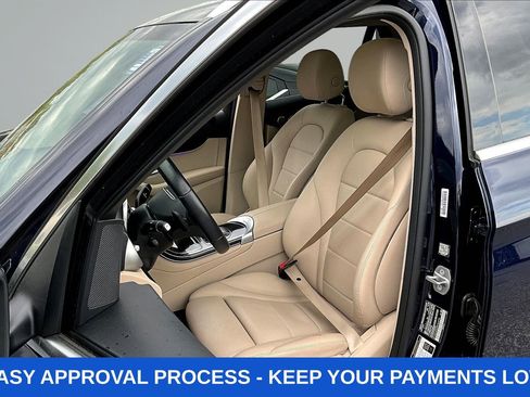 Used 2021 Mercedes-Benz GLC 300 4MATIC image 26