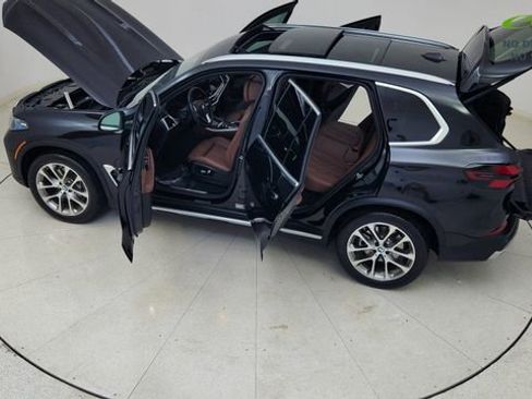 Used 2026 BMW X5 xDrive40i AWD/4WD image 86