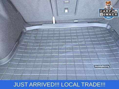 Used 2025 Volkswagen Taos SE FWD image 19