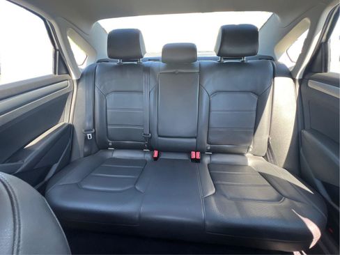 Used 2013 Volkswagen Passat Wolfsburg Edition image 6