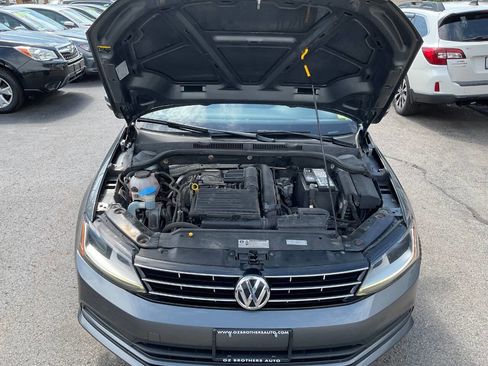Used 2018 Volkswagen Jetta SE FWD image 23