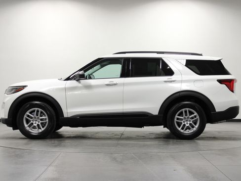 New 2026 Ford Explorer Active image 7