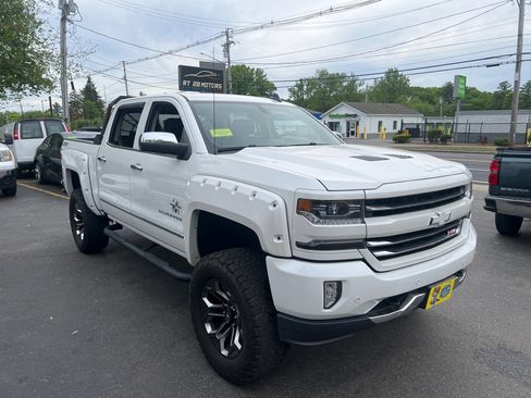Used 2017 Chevrolet Silverado 1500 LTZ Z71 w/ LTZ Plus Package AWD/4WD image 7