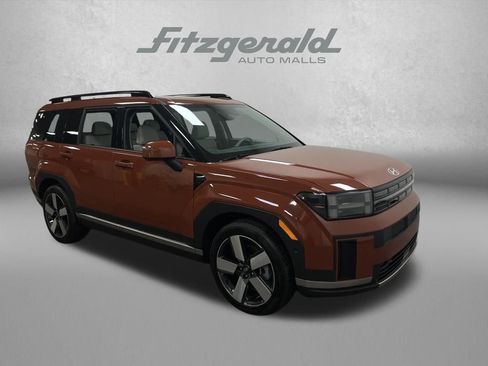 Used 2024 Hyundai Santa Fe Limited w/ Tow & Go Package image 10