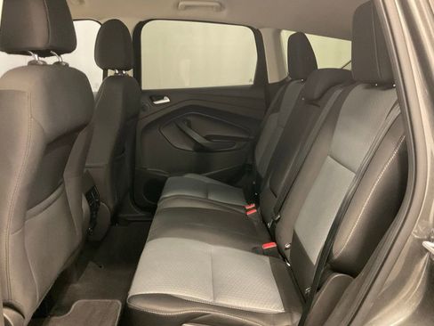 Used 2017 Ford Escape SE w/ Equipment Group 201A AWD/4WD image 34