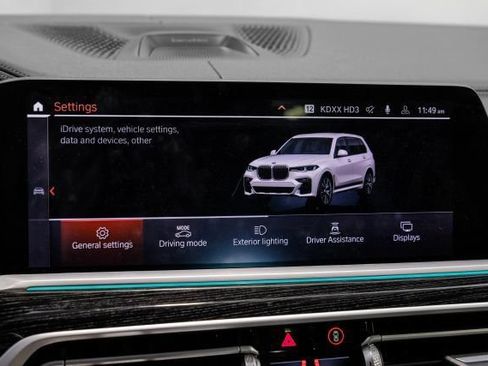 Used 2021 BMW X7 M50i w/ Dynamic Handling Package AWD/4WD image 41