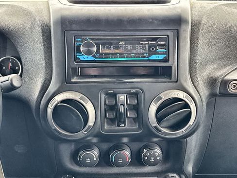 Used 2015 Jeep Wrangler Unlimited Sport w/ Quick Order Package 24S image 15