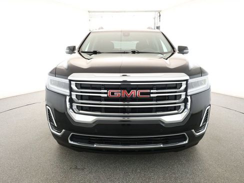 Used 2023 GMC Acadia SLE w/ Driver Convenience Package image 2