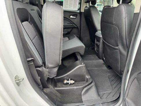 Used 2016 Chevrolet Colorado Z71 image 30