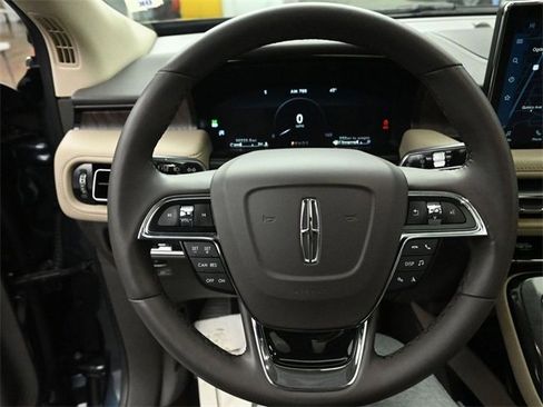 Certified 2023 Lincoln Nautilus Reserve image 19