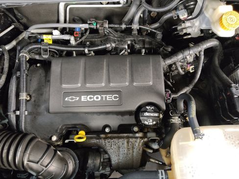 Used 2017 Chevrolet Trax LT w/ Driver Confidence Package image 30