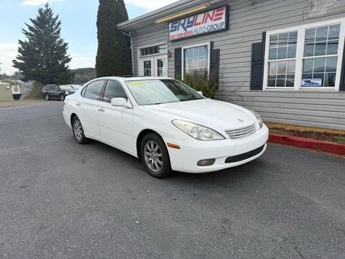 Used 2002 Lexus ES 330 image 2