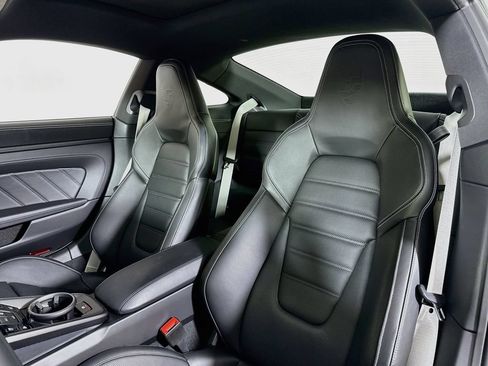 Certified 2026 Porsche 911 Carrera RWD image 5
