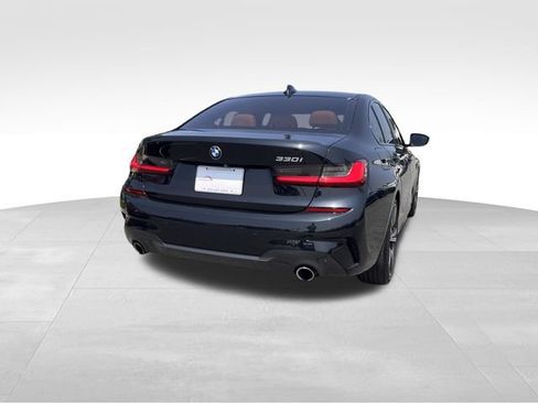 Used 2020 BMW 330i Sedan w/ M Sport Package RWD image 5