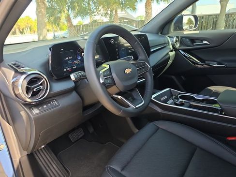 Used 2026 Chevrolet Equinox LT w/ Convenience Package II AWD/4WD image 14