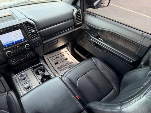 Used 2021 Ford Expedition Limited AWD/4WD image 18