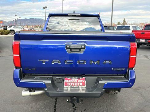New 2025 Toyota Tacoma TRD Off-Road image 4