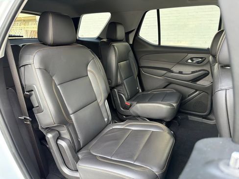 Used 2021 Chevrolet Traverse LT AWD/4WD image 11
