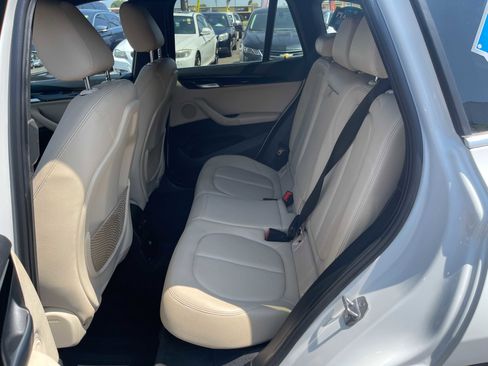 Used 2018 BMW X1 sDrive28i image 10